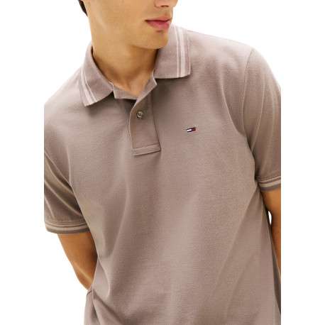 Polo en coton taupe uni avec une coupe droite et un col à revers - Image 5