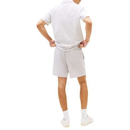Polo gris uni avec une coupe droite et un col à revers avec boutons - Image 3