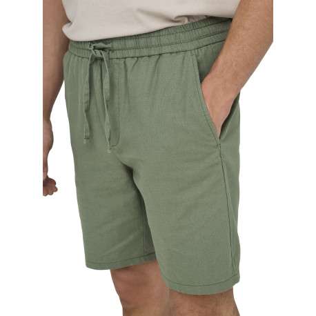 Short vert uni en coton et lin mélangé avec une coupe droite - Image 3