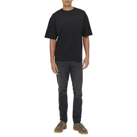 T-shirt noir uni avec une coupe droite et des manches courtes - Image 5