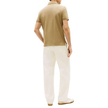 Polo en coton biologique beige à coupe droite pourvu d'un col à revers - Image 4