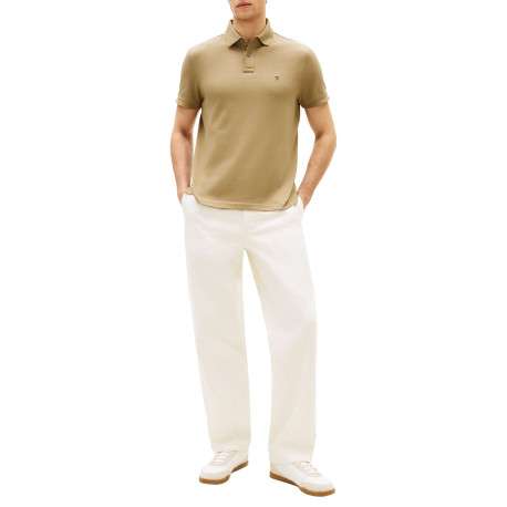 Polo en coton biologique beige à coupe droite pourvu d'un col à revers - Image 6