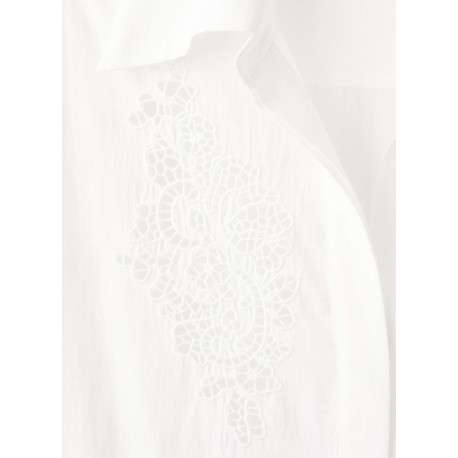 Chemisier blanc uni avec une coupe droite et un motif floral ajouré - Image 6