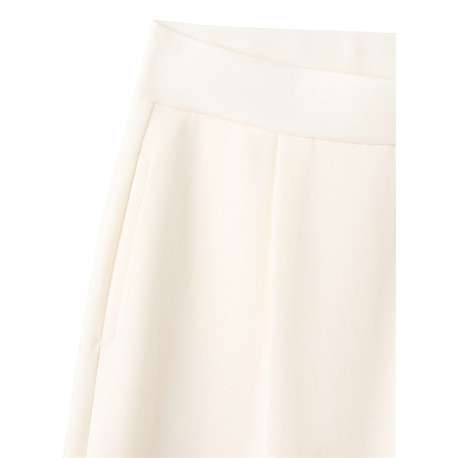 Pantalon chino beige uni avec une coupe droite et une taille élastiquée - Image 7