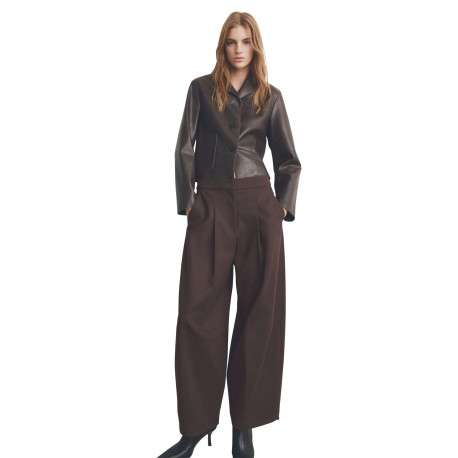 Veste chocolat unie avec une coupe droite et un col à revers cranté - Image 2