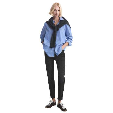 Jean 7/8 en coton anthracite uni avec une coupe mom et une taille haute - Image 2