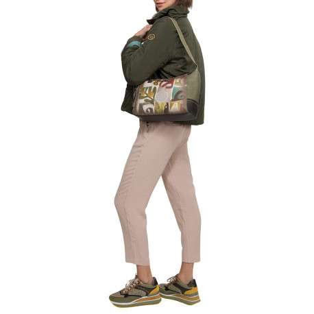 Sac porte épaule kaki avec des imprimés et une anse réglable - Image 6