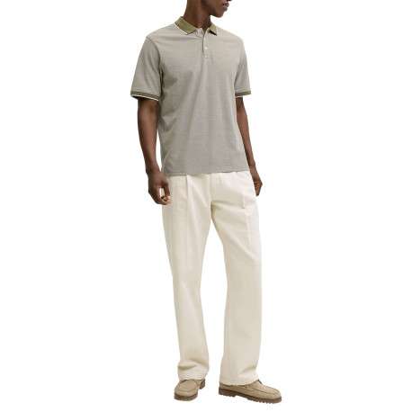 Polo olive uni en maille piquée avec une coupe droite et des manches courtes - Image 3