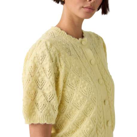 Pull jaune pourvu d'un col rond festonné et d'une fermeture boutonnée - Image 5