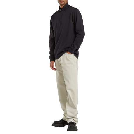 Pull en coton biologique noir uni avec une coupe droite et un col montant - Image 6