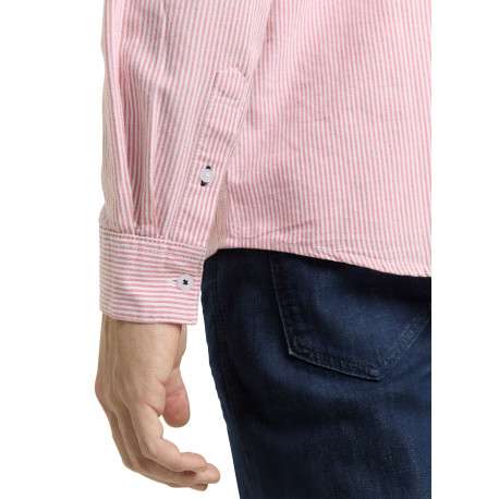 Chemise en coton rose à rayures avec une coupe droite et un col boutonné - Image 5