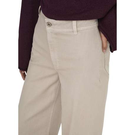 Pantalon beige uni avec une coupe flare avec un zip et un bouton - Image 6