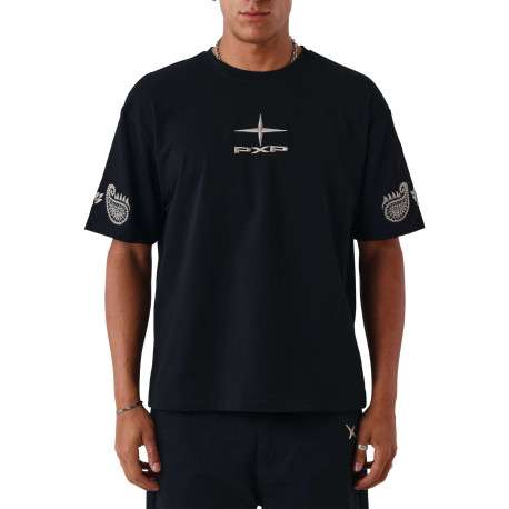 T-shirt noir uni avec une coupe droite et des manches courtes