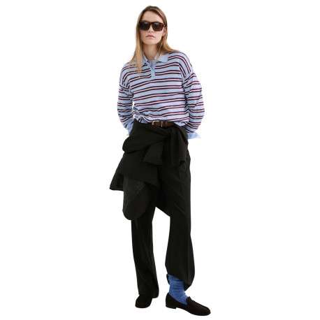 Pull bleu ciel à rayures avec une coupe droite et des manches longues - Image 5