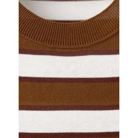 Pull chocolat à rayures blanches avec une coupe droite et un col rond - Image 2