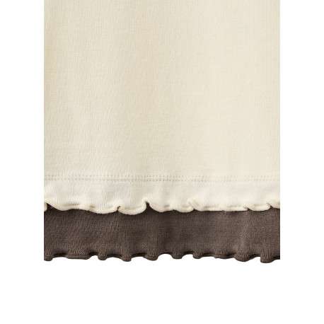 T-shirt beige uni avec une coupe ajustée et un col rond plissé - Image 6