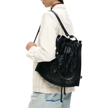 Sac à dos noir uni avec un revêtement tressé muni de deux lanières - Image 6