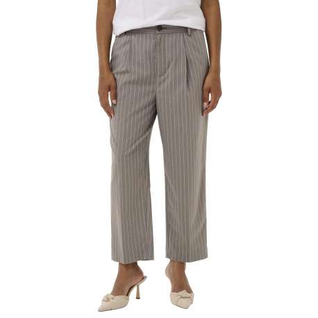Pantalon chino gris à rayures pourvu d'un bouton à la taille - Image 6