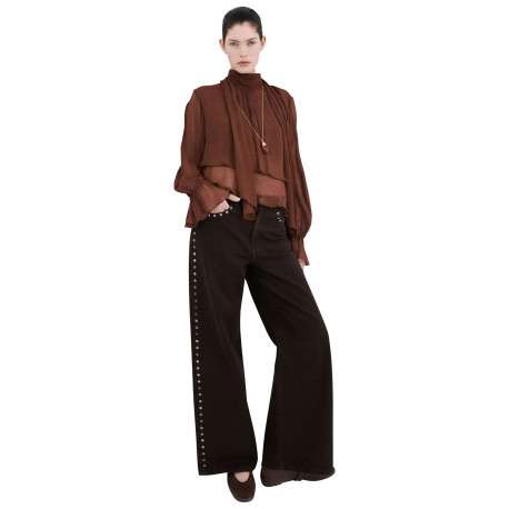Jean en coton chocolat uni avec une coupe flare à zip et à bouton - Image 3
