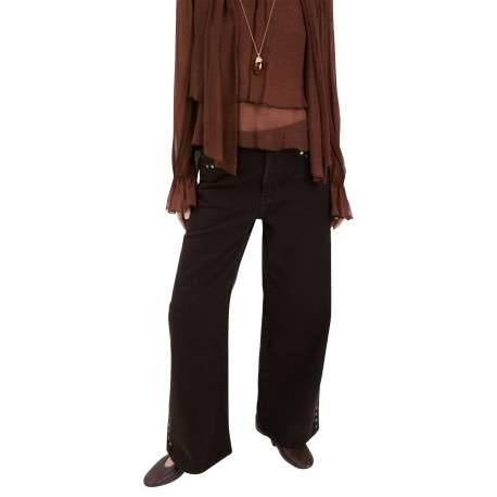 Jean en coton chocolat uni avec une coupe flare à zip et à bouton - Image 4