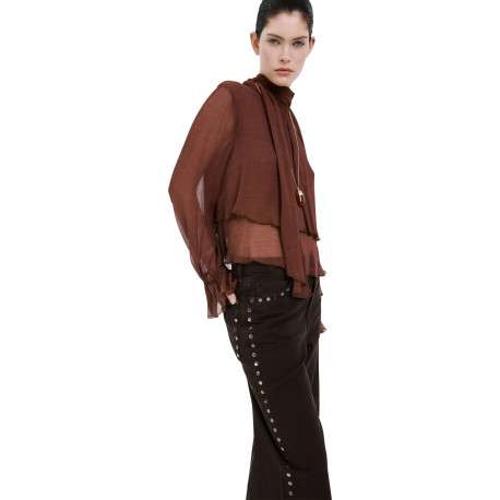 Jean en coton chocolat uni avec une coupe flare à zip et à bouton - Image 5
