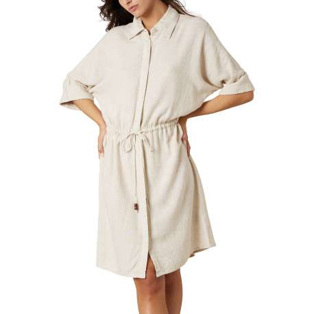 Robe mi-longue beige unie pourvue d'une coupe cintrée et d'un col chemise