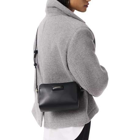 Sac à bandoulière noir en maille lisse pourvu d'une fermeture zippée - Image 5