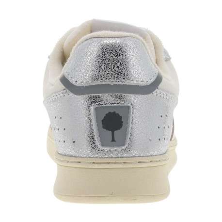 Baskets en cuir argent avec un talon plat et des lacets plats - Image 6