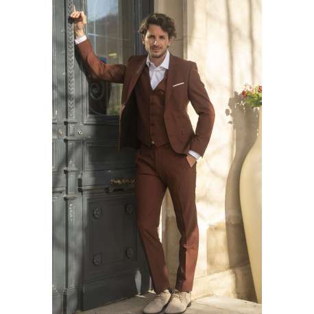 Derbies en cuir beiges à talon décroché bas avec des lacets ronds - Image 6