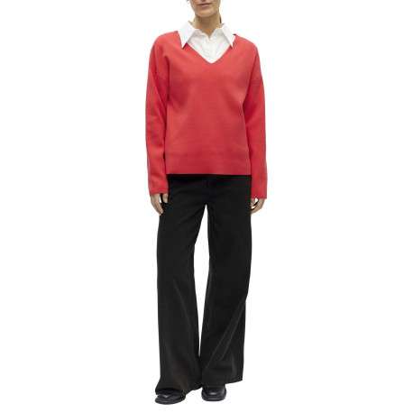 Pull rouge uni pourvu d'une coupe droite et de manches longues - Image 3