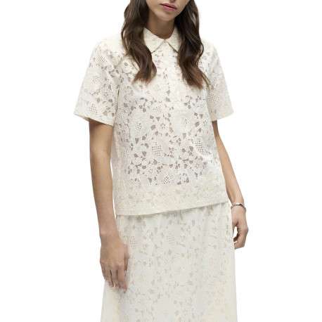 Polo blanc uni pourvu d'une coupe droite et d'un col boutonné - Image 4