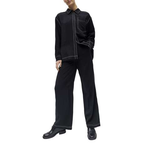 Pantalon chino noir uni pourvu d'une coupe bootcut et d'une taille élastiquée - Image 4