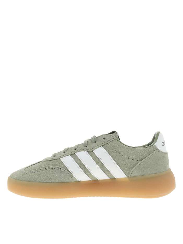 Baskets en cuir vert avec...
