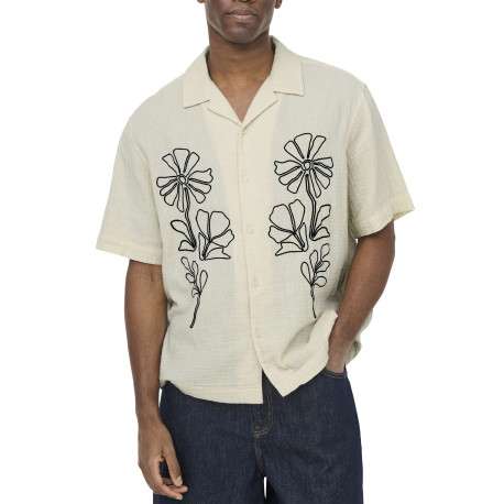 Chemise en coton écrue unie pourvue d'une coupe droite et d'un col cubain - Image 5