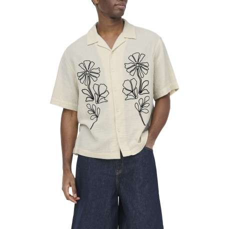 Chemise en coton écrue unie pourvue d'une coupe droite et d'un col cubain - Image 6