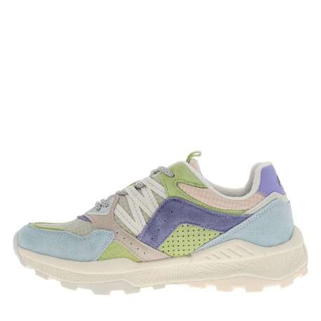 Baskets running roses en cuir avec un talon plat et des lacets