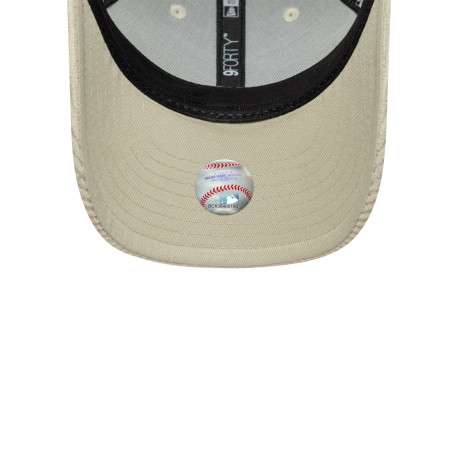 Casquette en coton écrue unie avec une fermeture à strapback - Image 5