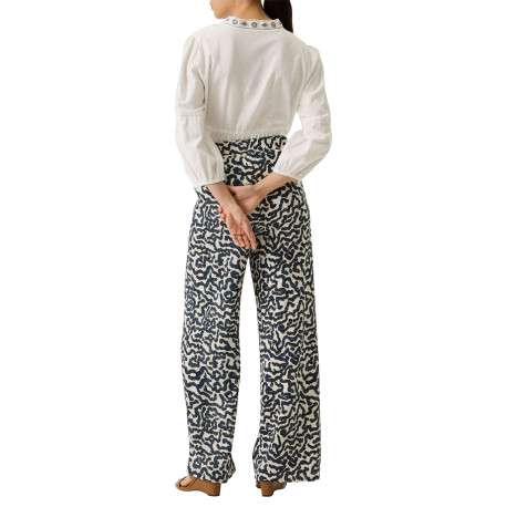 Pantalon chino écru à motifs pourvu d'une coupe bootcut et d'une taille haute - Image 4
