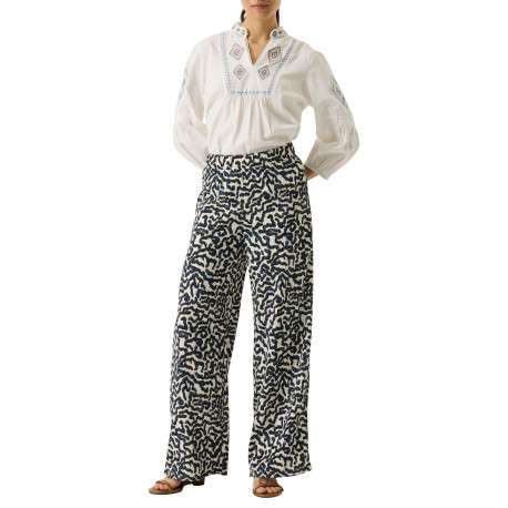 Pantalon chino écru à motifs pourvu d'une coupe bootcut et d'une taille haute - Image 5