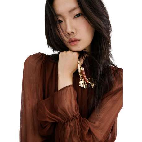 Robe longue chocolat unie pourvue d'une coupe droite et d'un col montant - Image 6