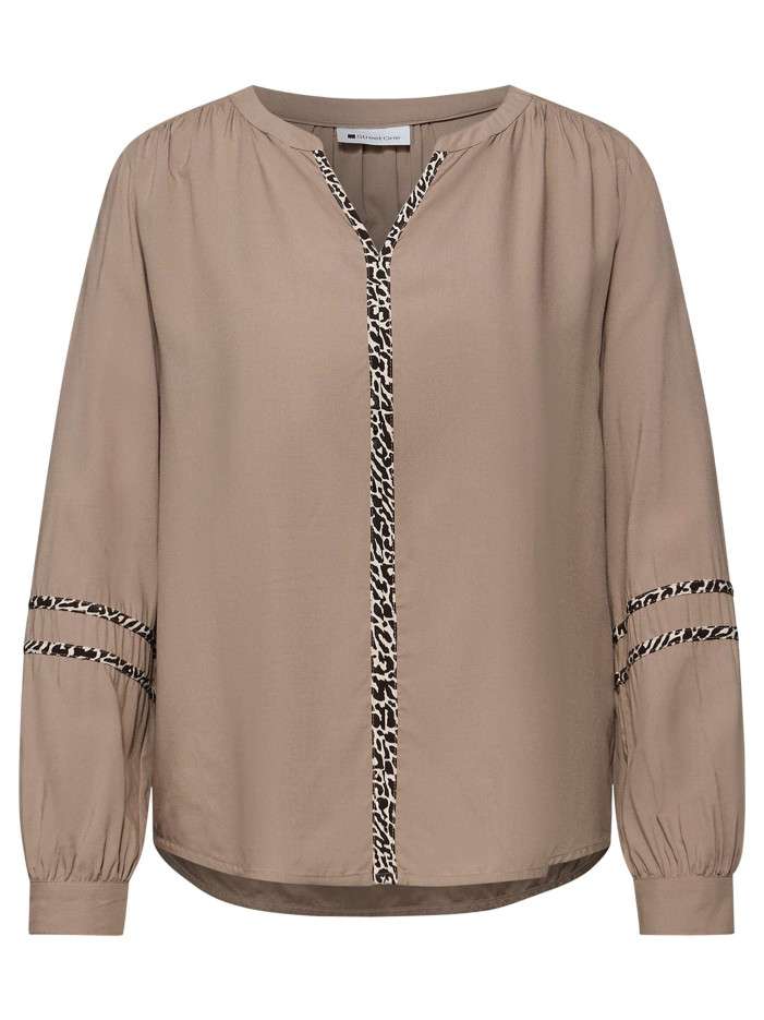 Blouse taupe unie pourvue...