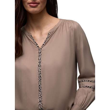 Blouse taupe unie pourvue d'une coupe droite et de manches longues - Image 7
