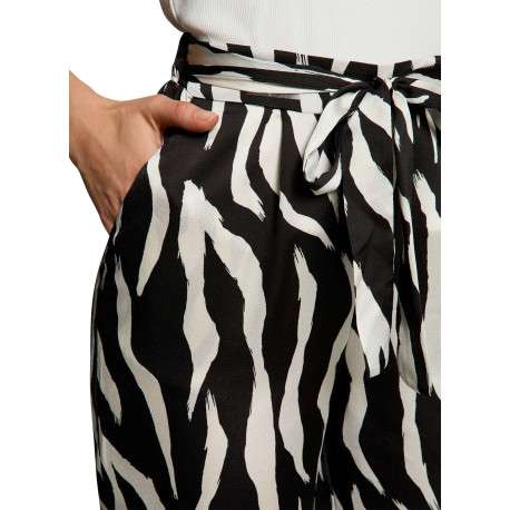 Pantalon noir orné d'un motif animalier et pourvu d'une taille élastiquée - Image 6