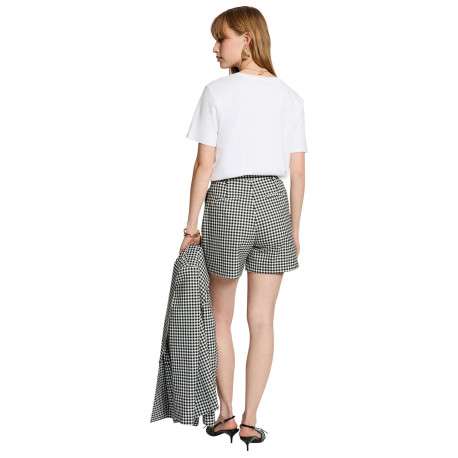Short chino noir à coupe droite pourvu d'une fermeture boutonnée - Image 4