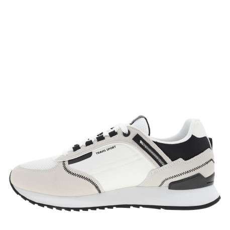 Baskets running blanches en cuir avec un talon plat et des lacets