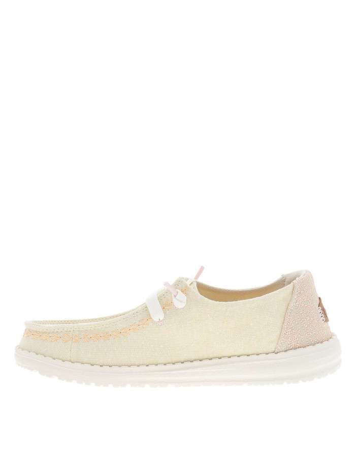 Mocassins beiges avec un...