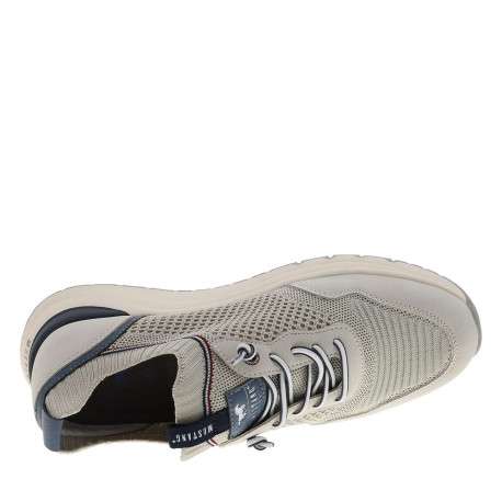 Baskets running ivoire avec un talon plat et des lacets élastiqués - Image 4