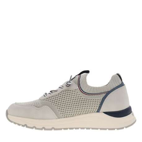 Baskets running ivoire avec un talon plat et des lacets élastiqués