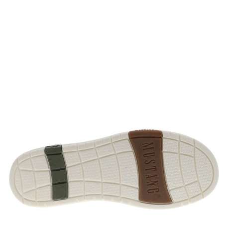 Baskets kaki à talon plat avec des lacets ronds et un logo embossé au talon - Image 5