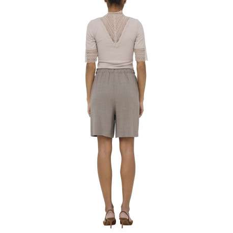Short jogging taupe uni pourvu d'une taille élastiquée et d'une coupe longue - Image 4